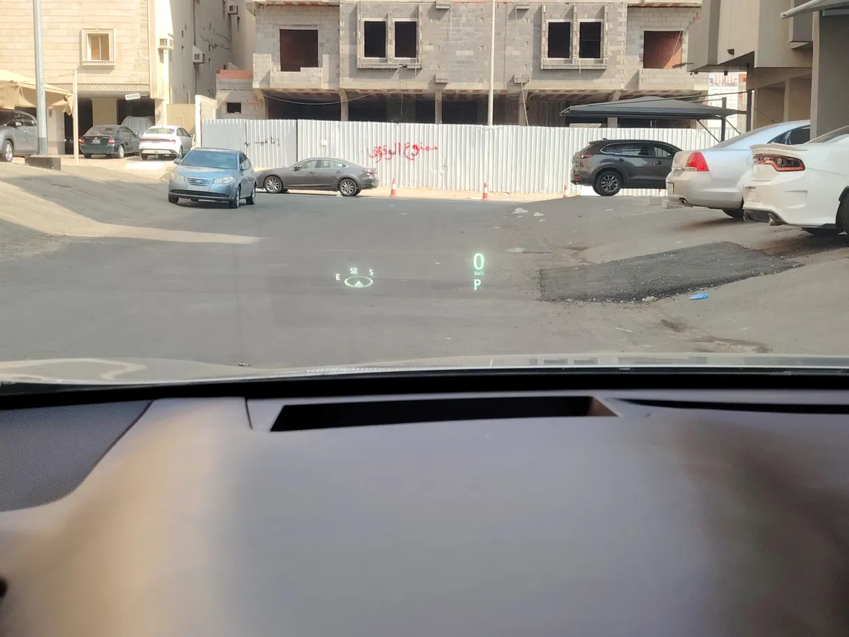 Car image 27