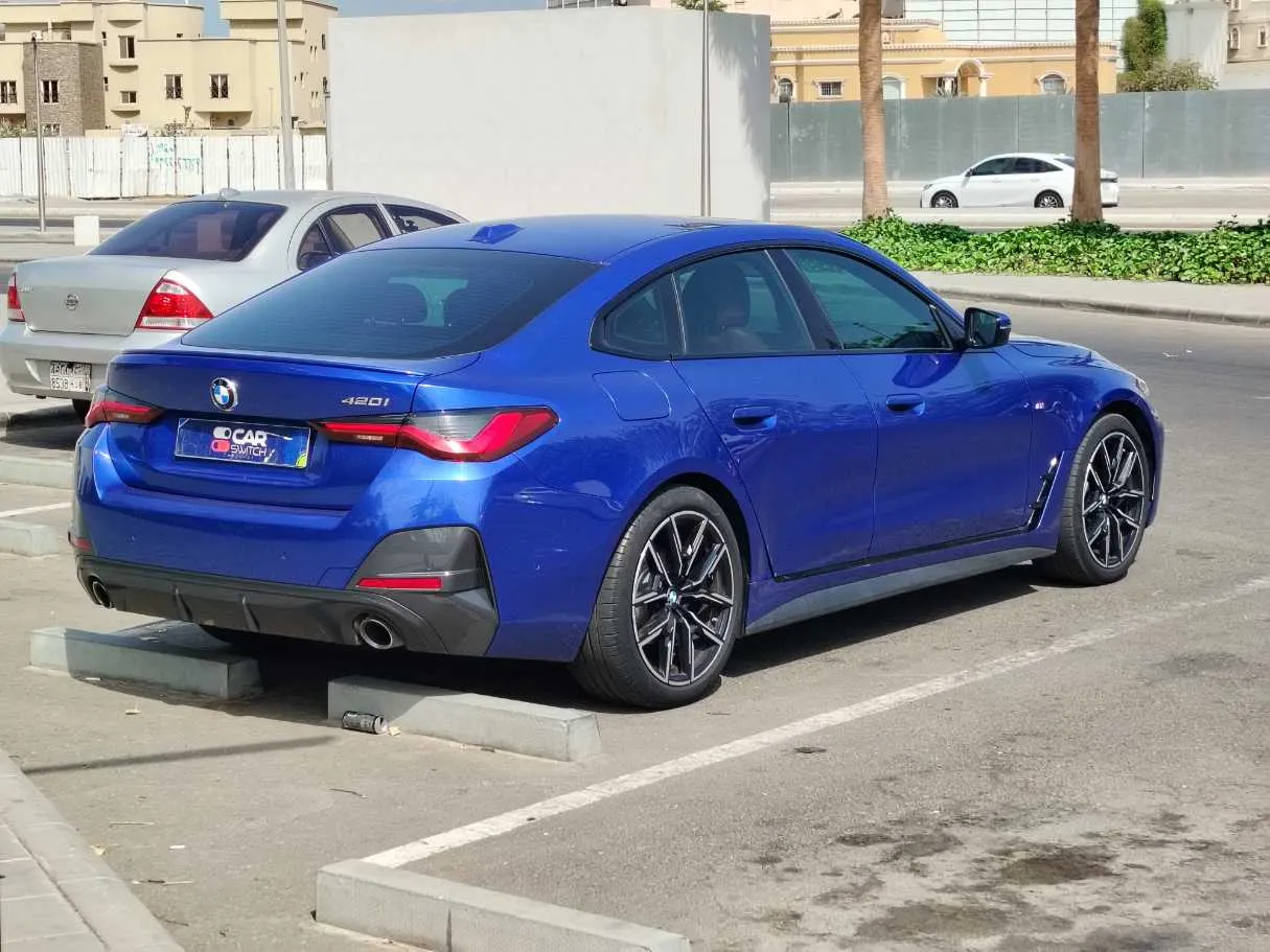 Car image 5