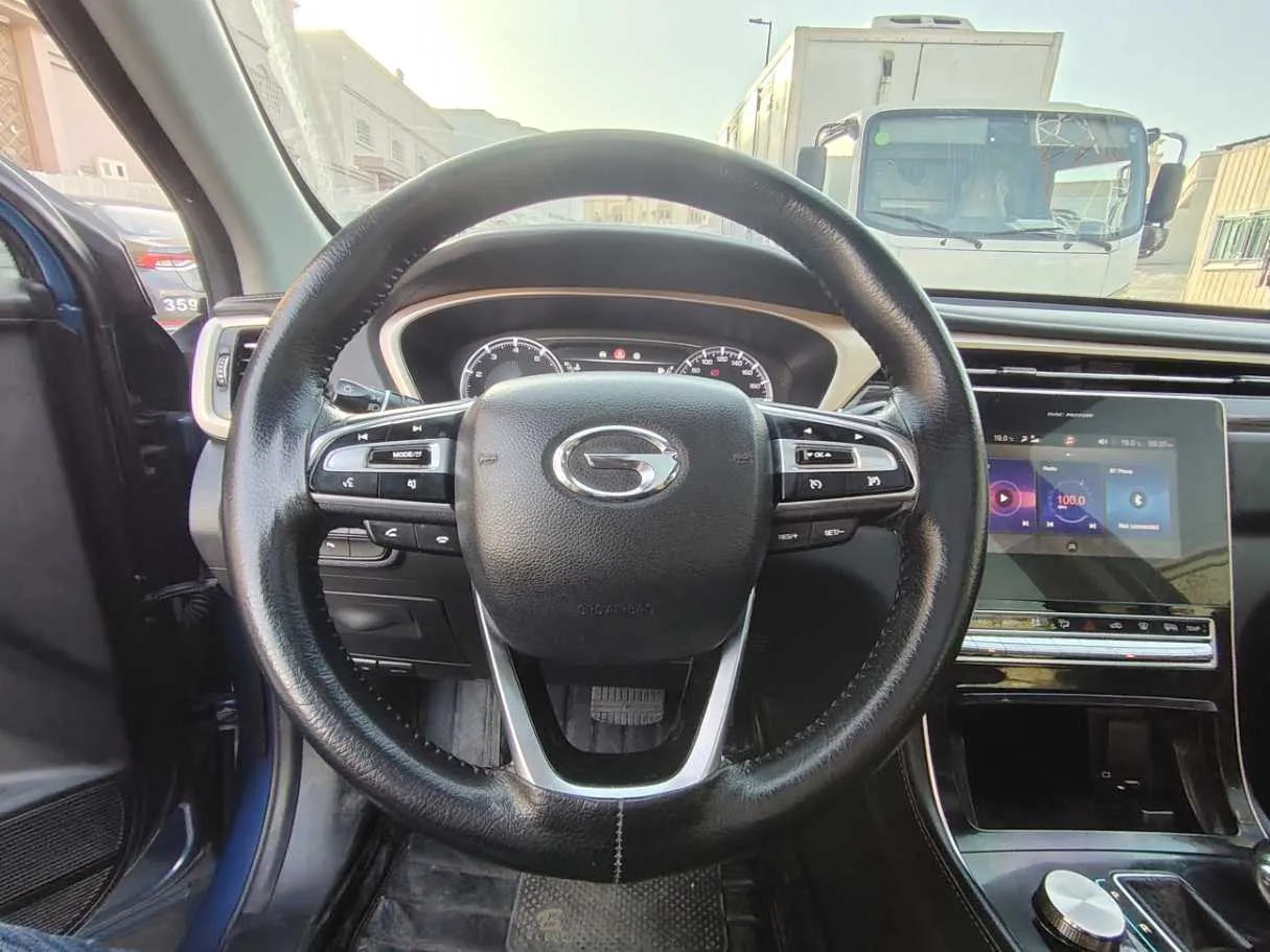 Car image 22