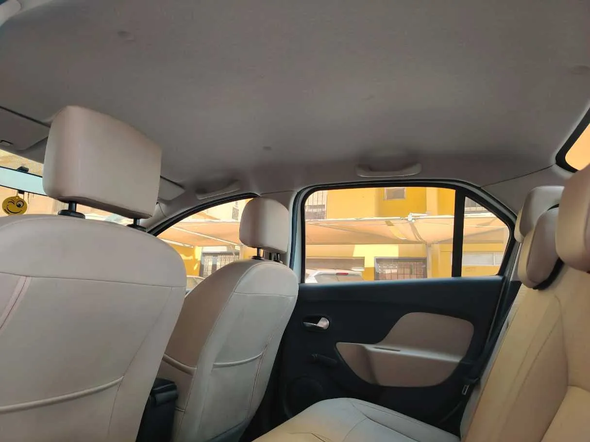Car image 21