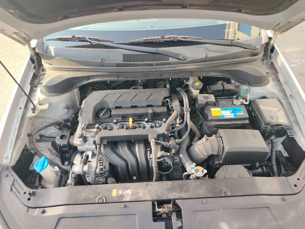 Car image 29