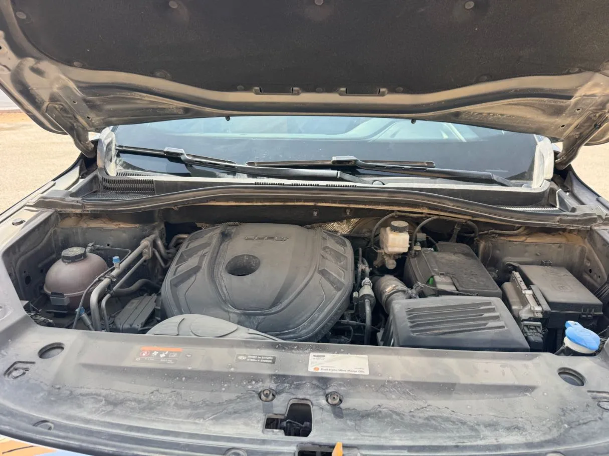 Car image 23