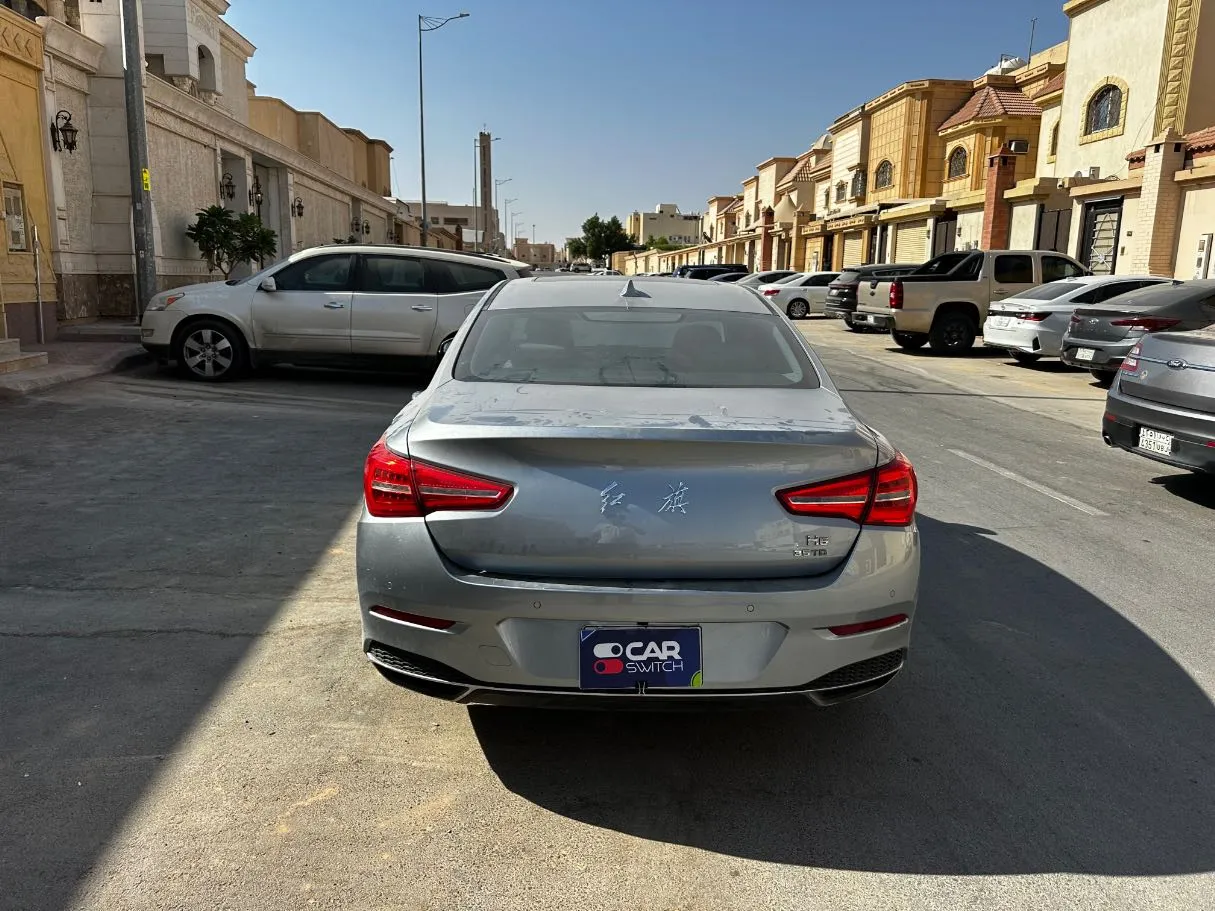 Car image 6
