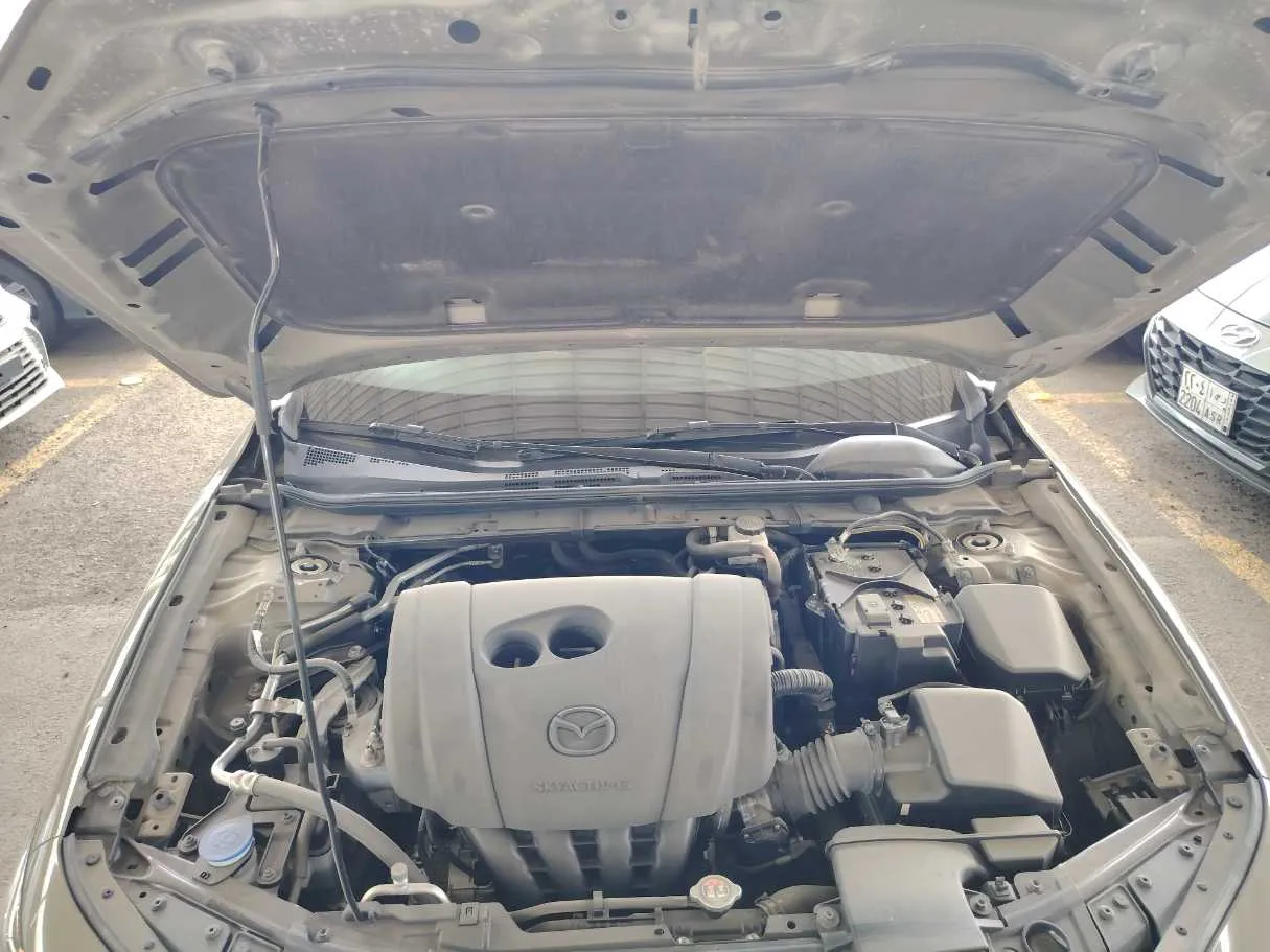 Car image 32