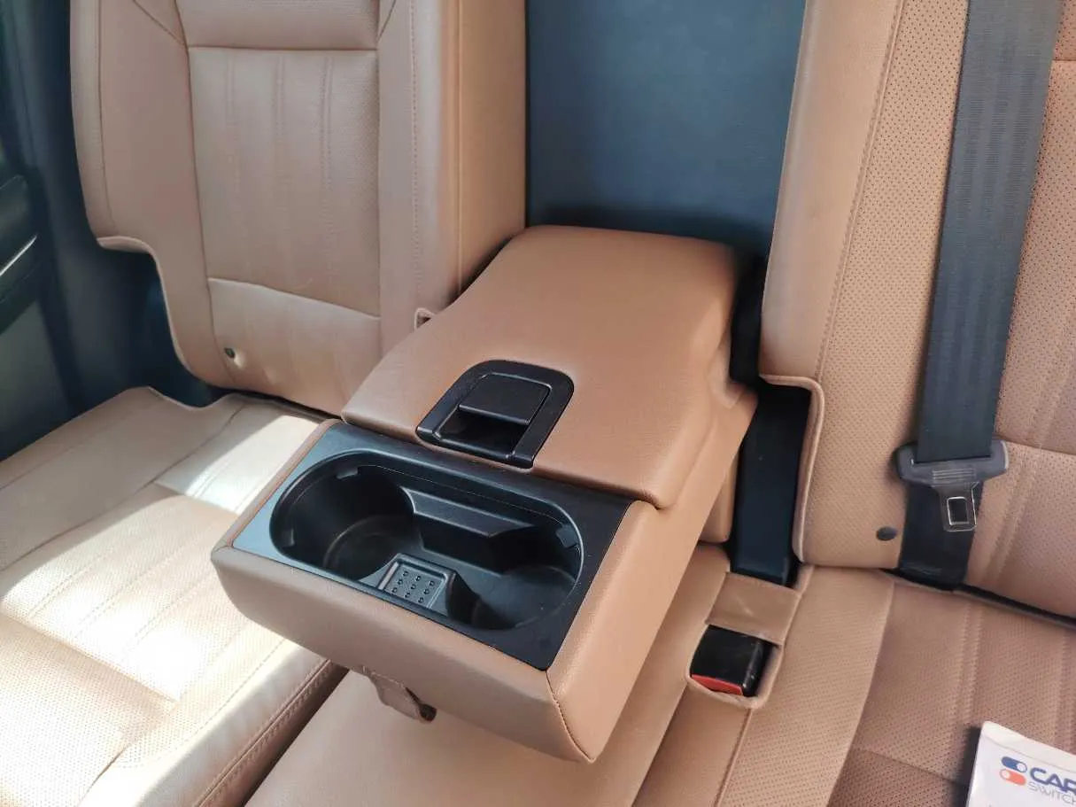 Car image 31
