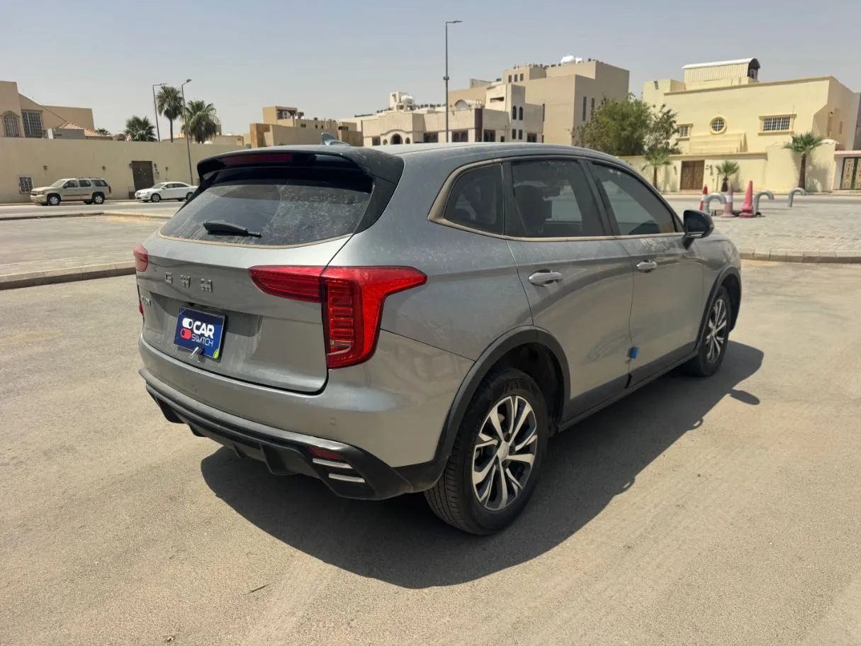 Car image 5