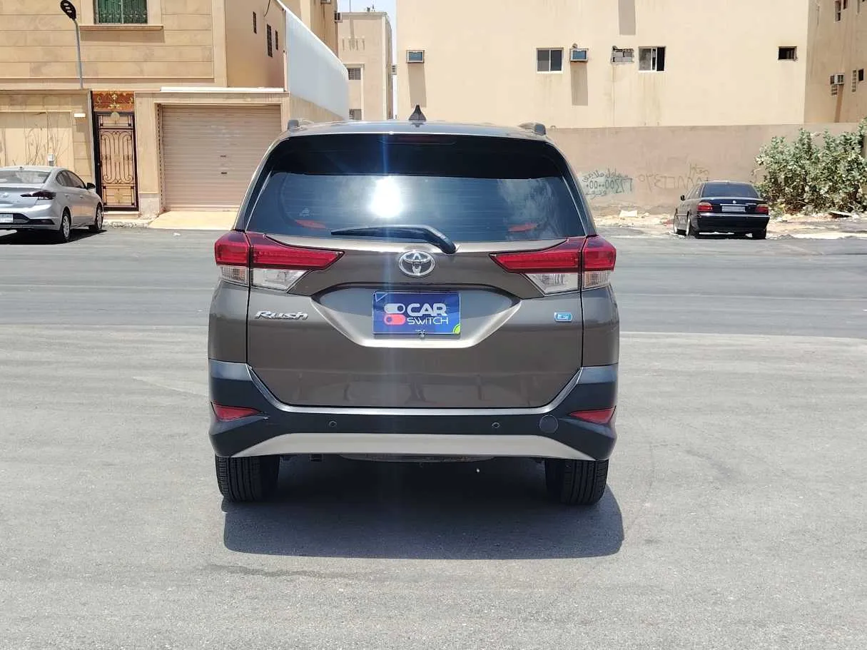 Car image 6