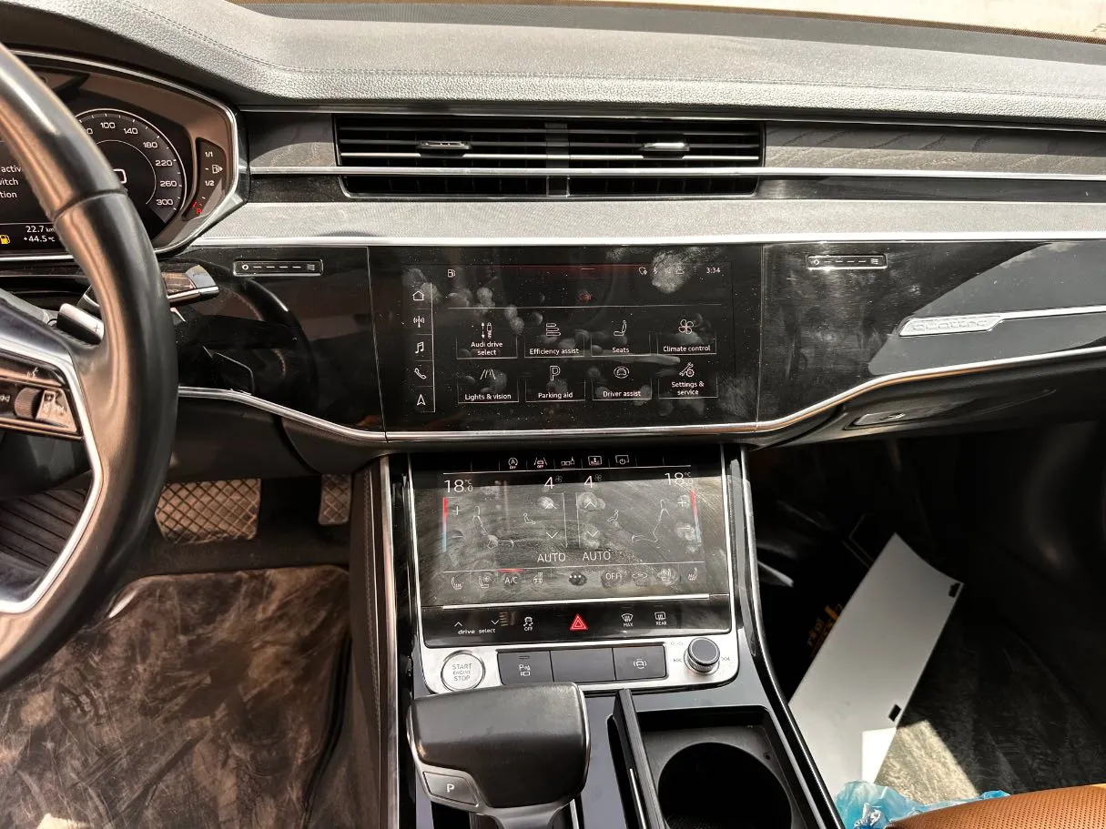 Car image 20
