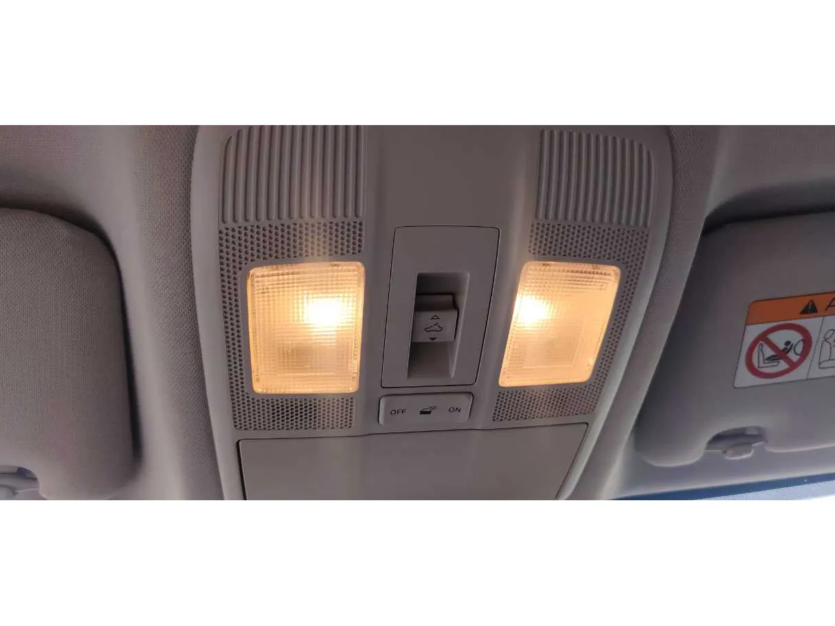 Car image 22