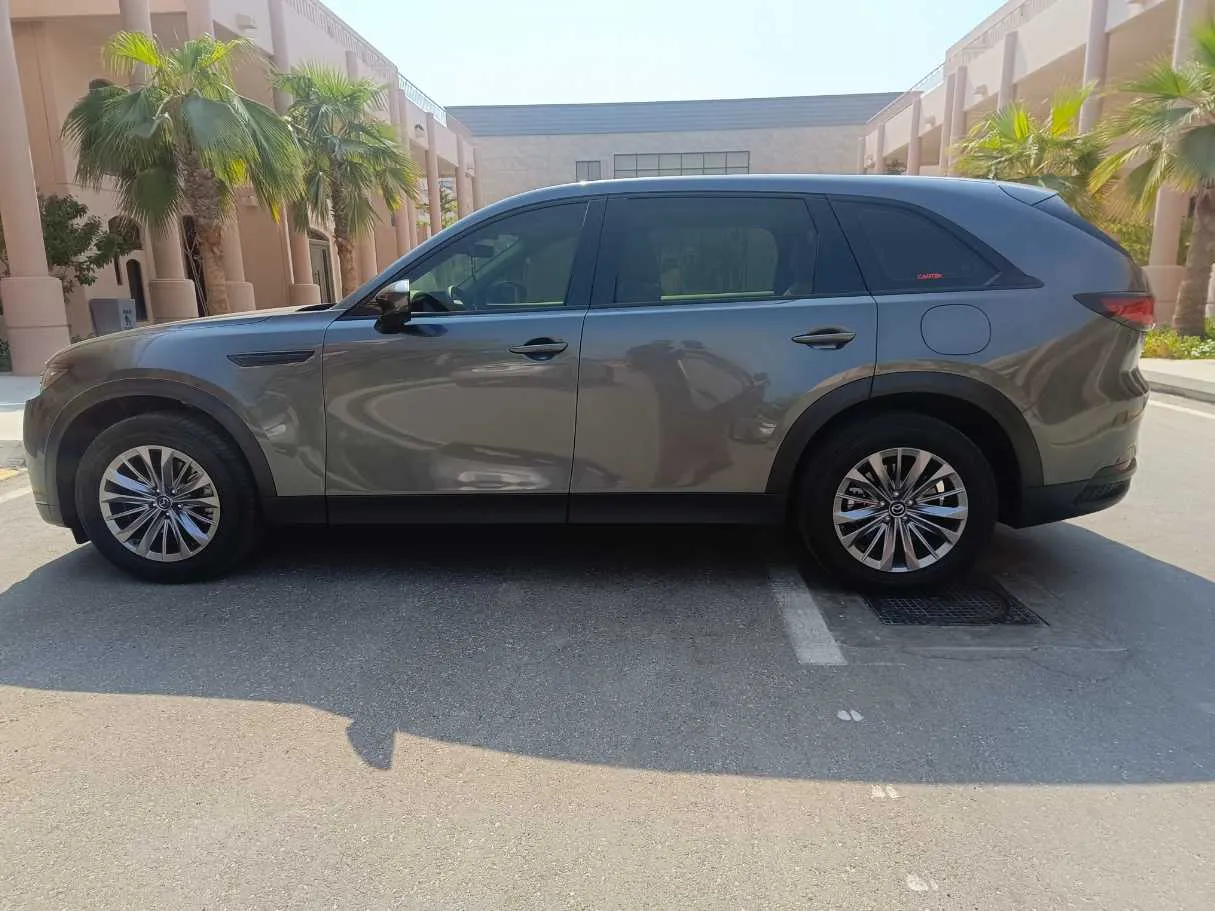 Car image 8