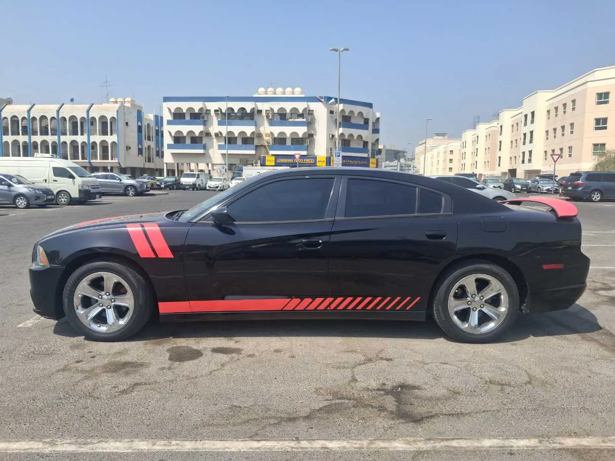 Car image 8