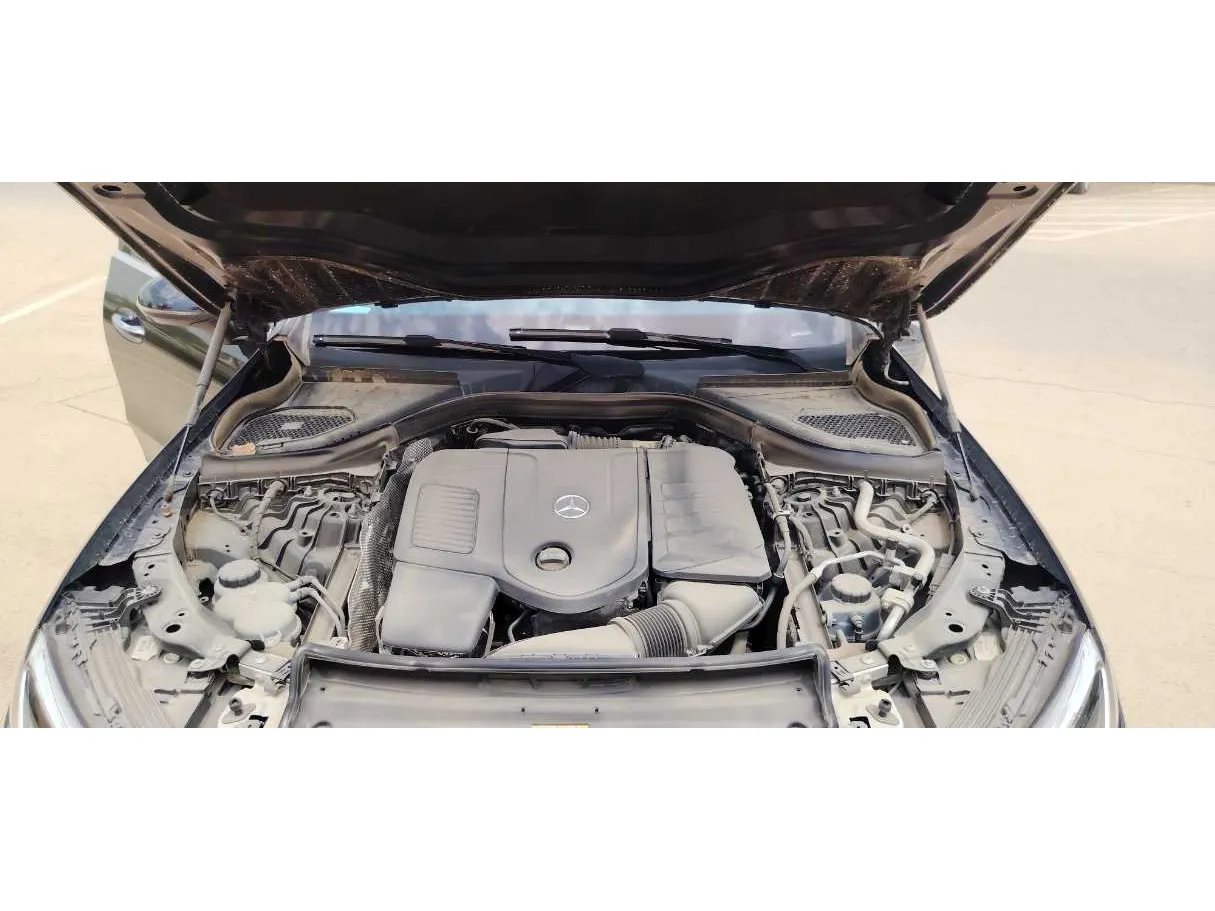 Car image 30