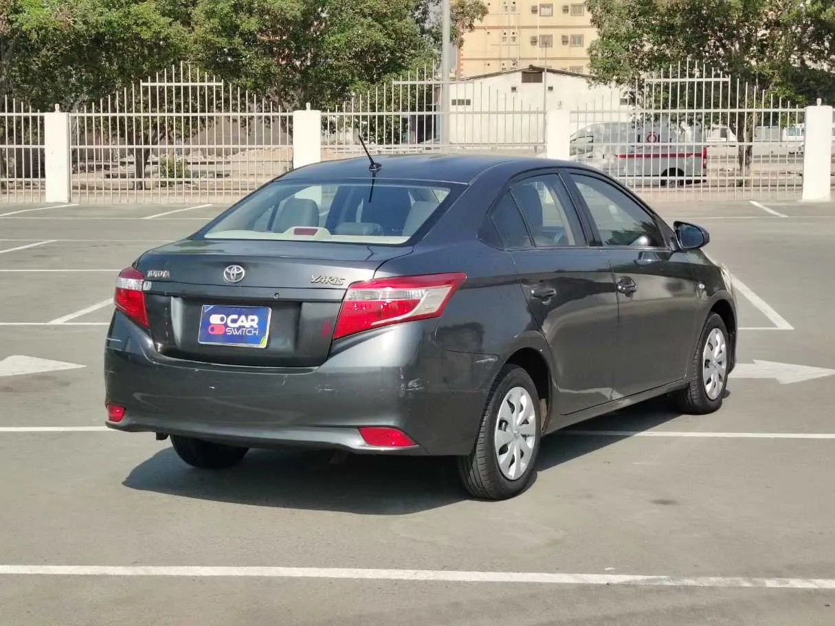 Car image 5