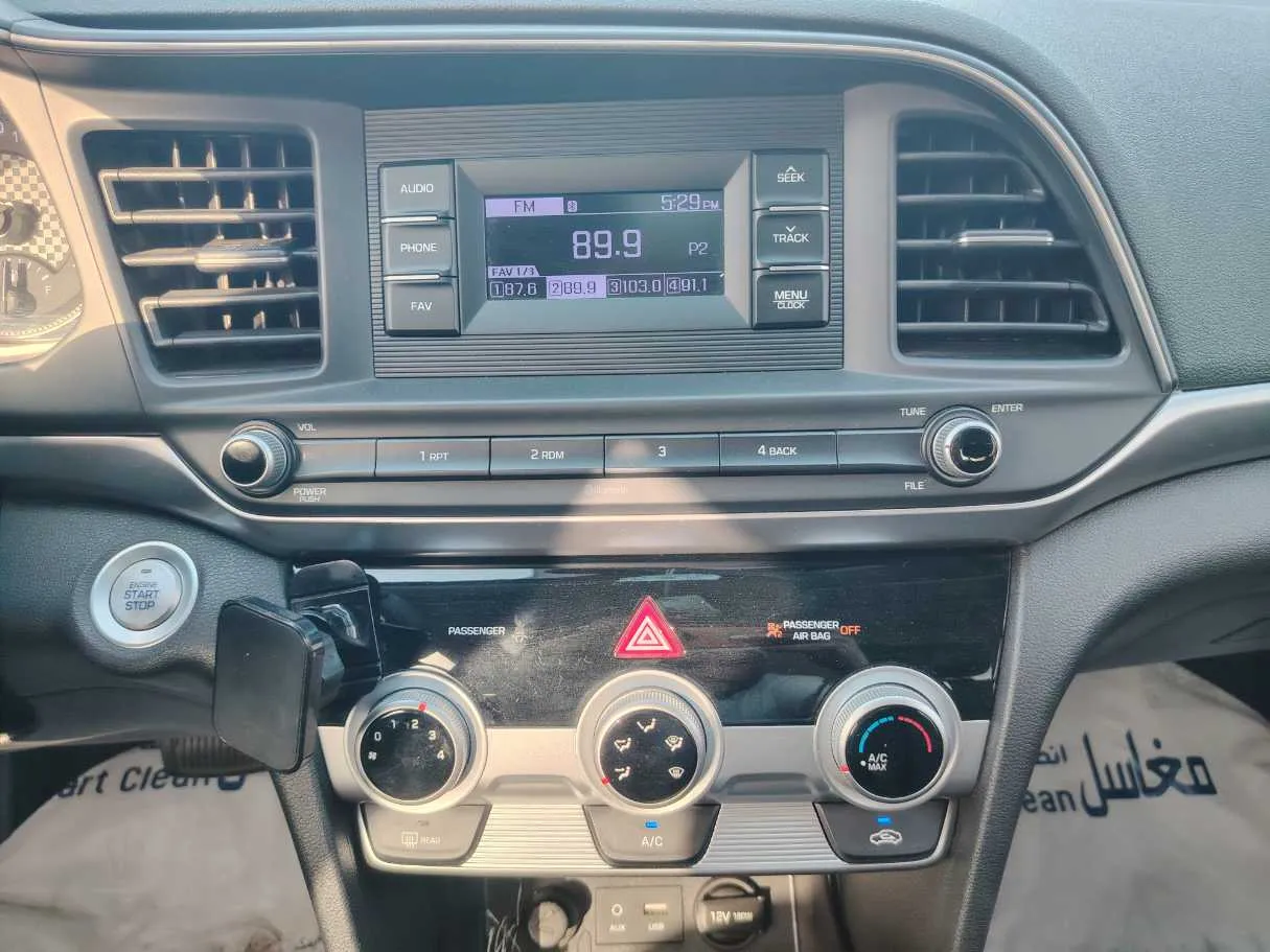 Car image 20
