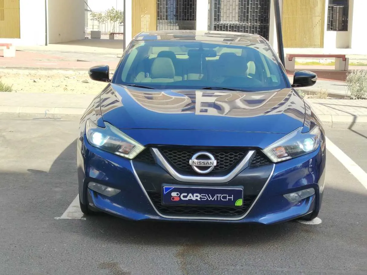 Car image 2