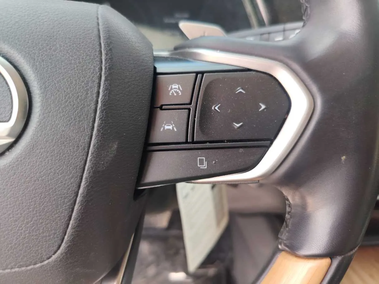 Car image 42