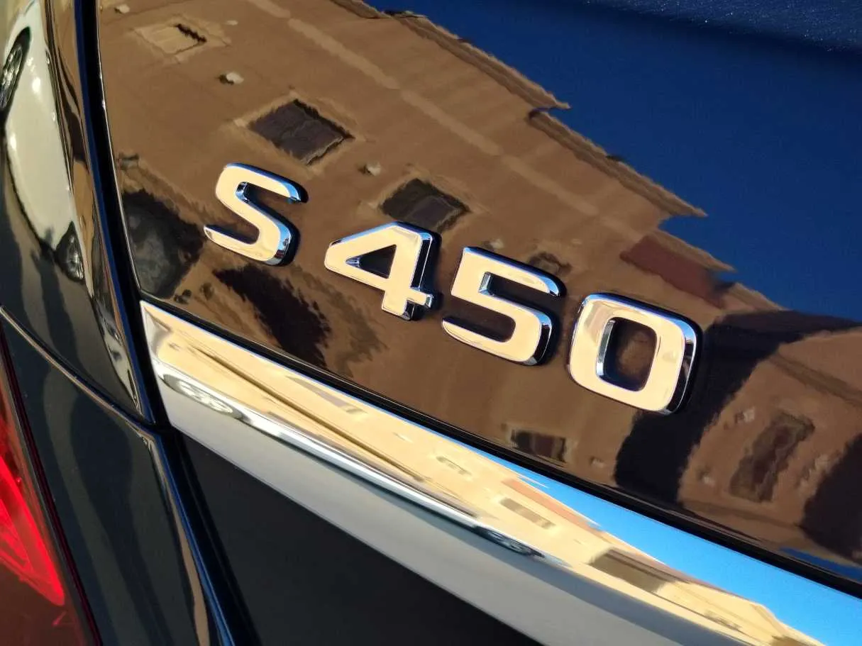 Car image 36