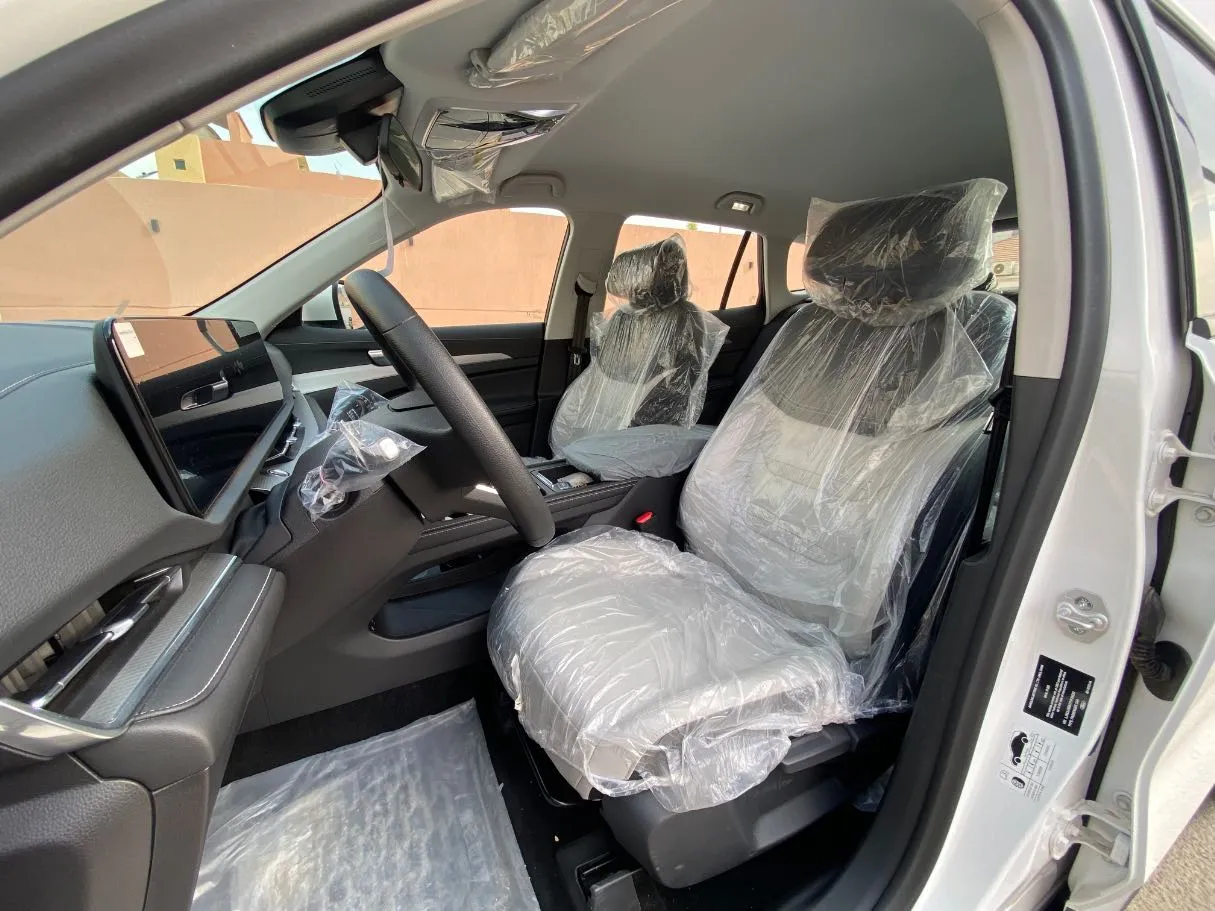 Car image 11