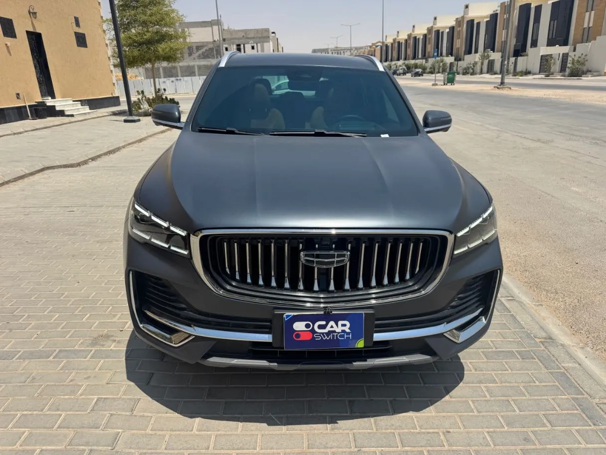 Car image 2