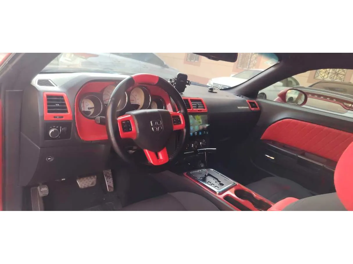 Car image 11