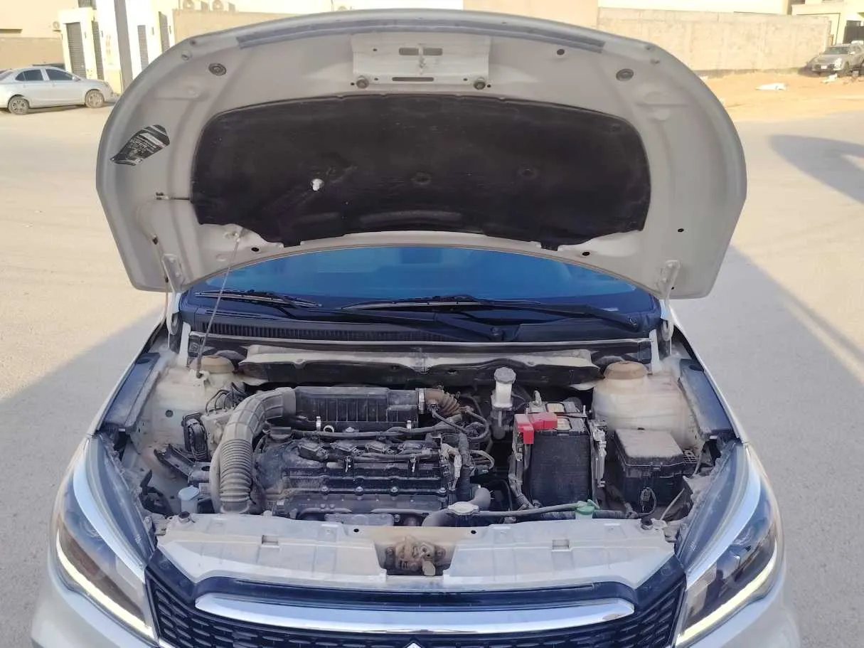 Car image 28