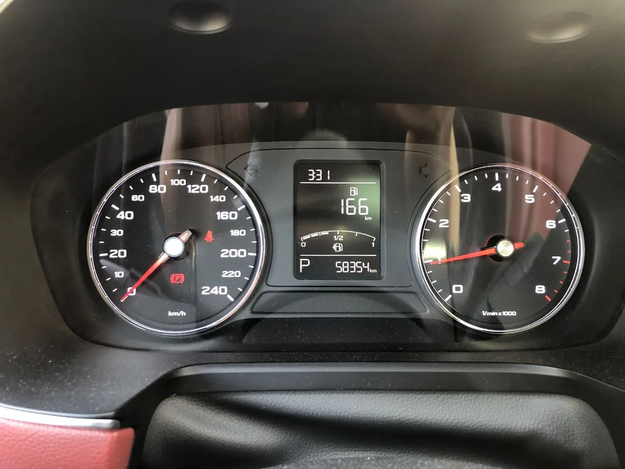 Car image 20