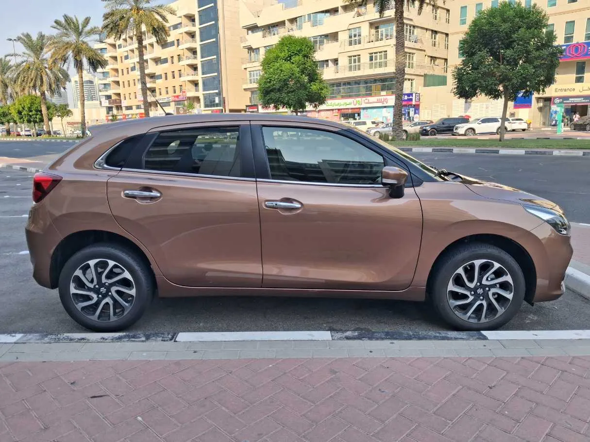 Car image 8