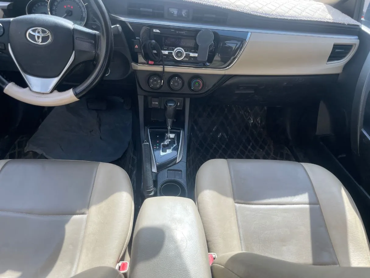Car image 17