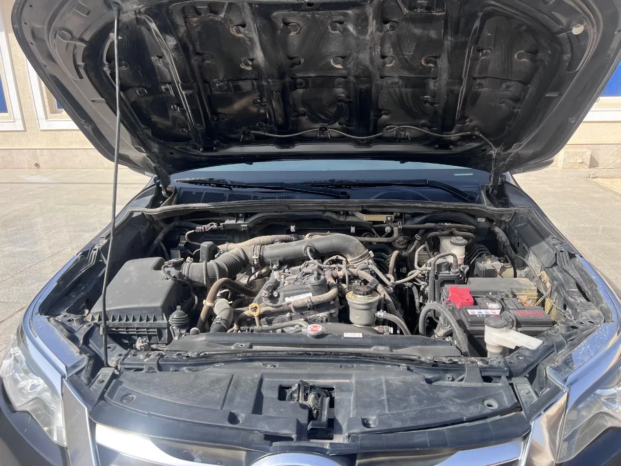 Car image 26