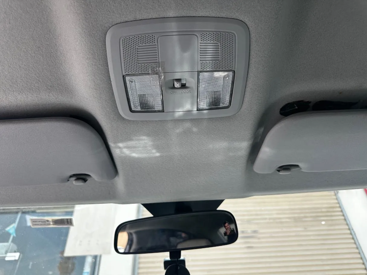 Car image 22