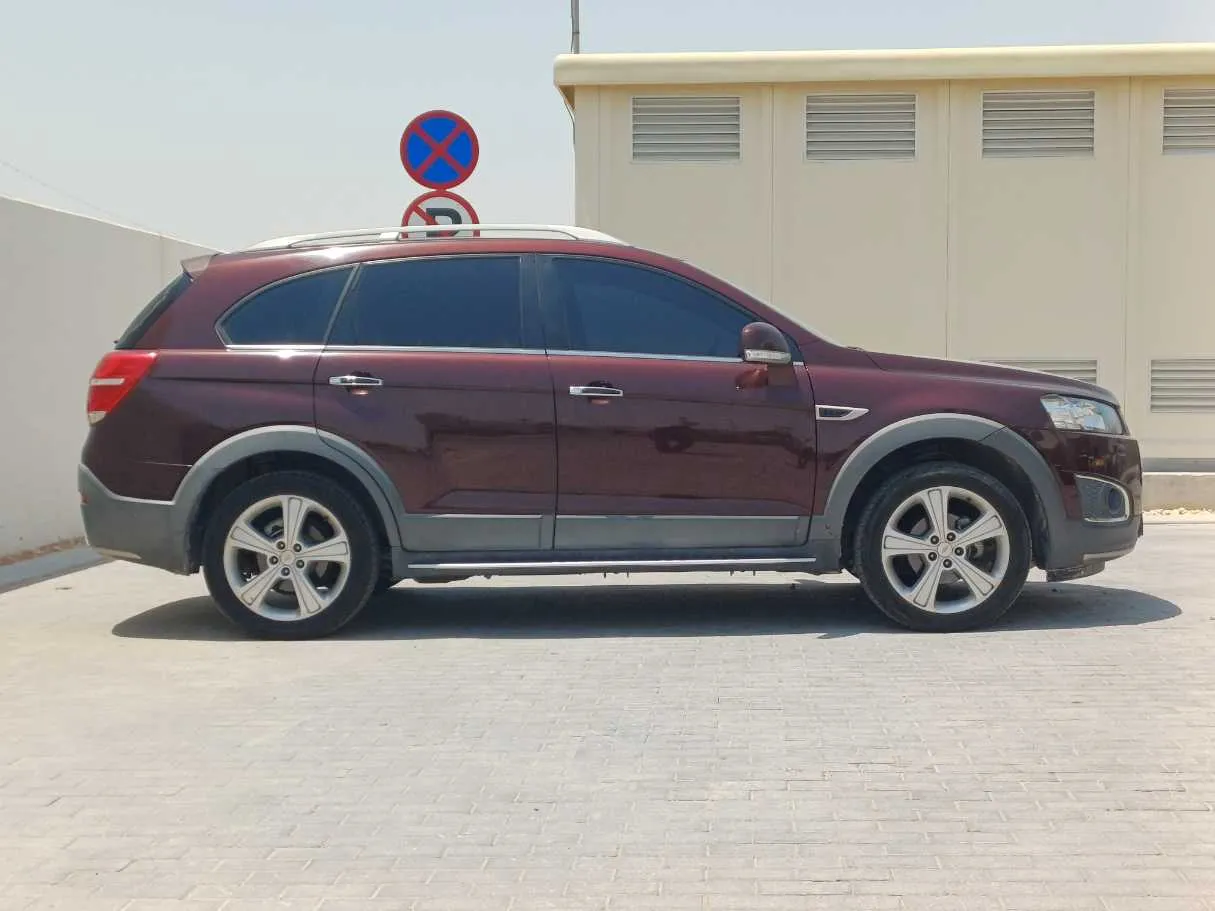 Car image 8