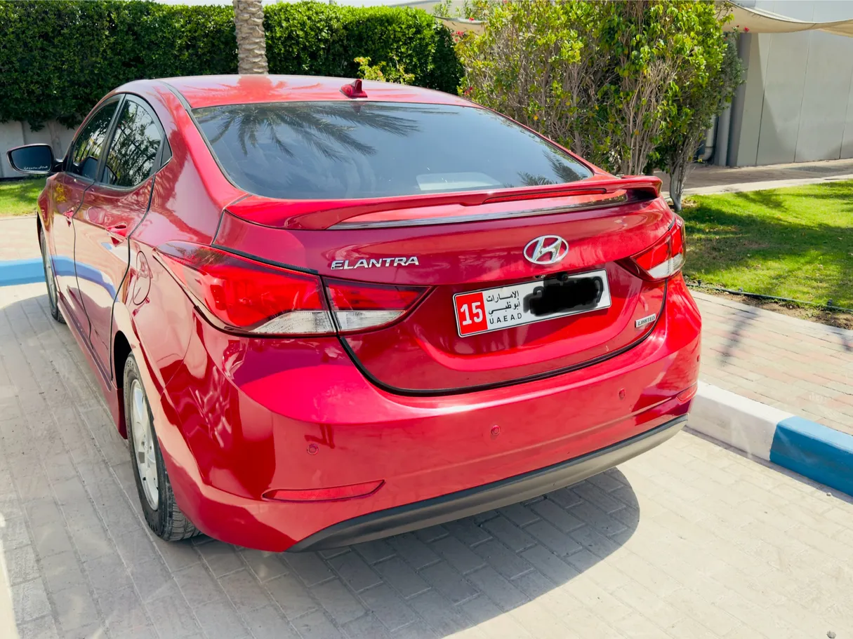 Car image 4