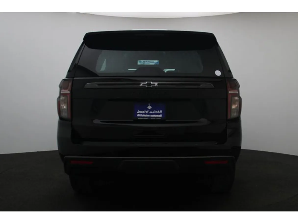Car image 12