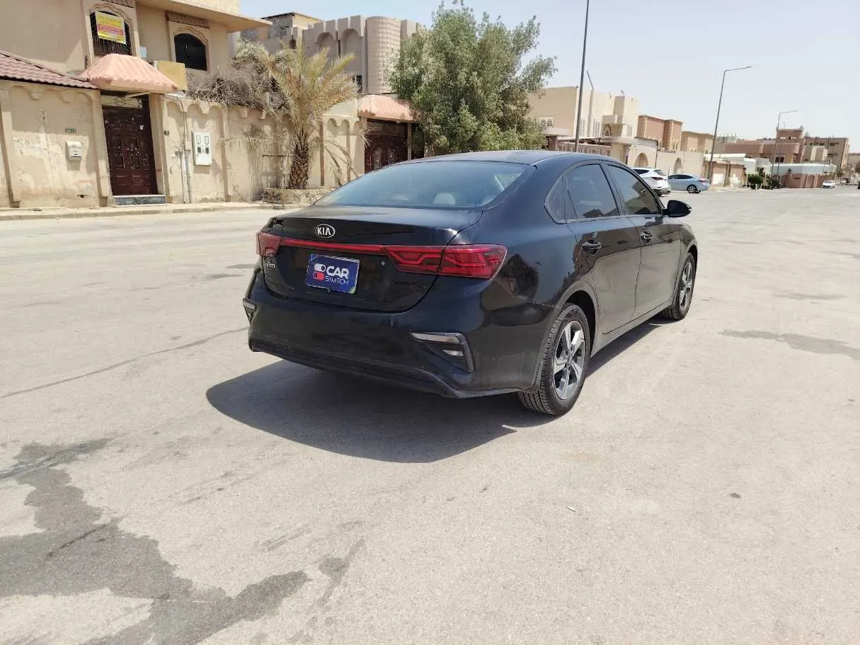 Car image 5