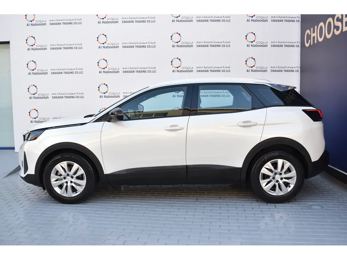 Car image 8