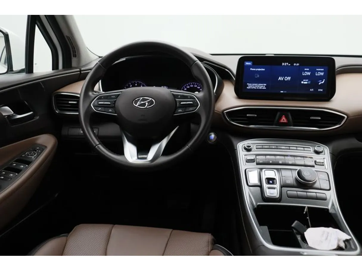 Car image 15