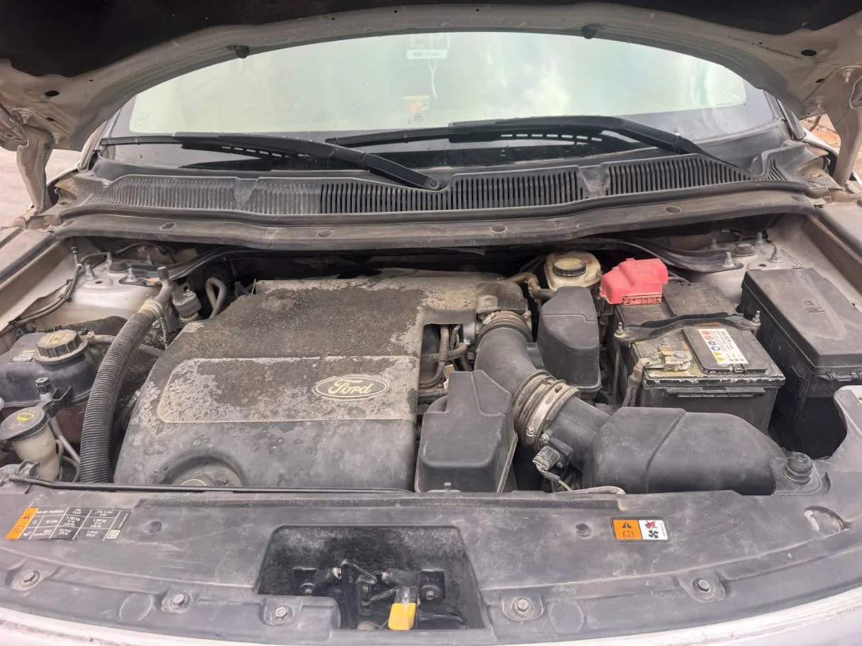 Car image 20