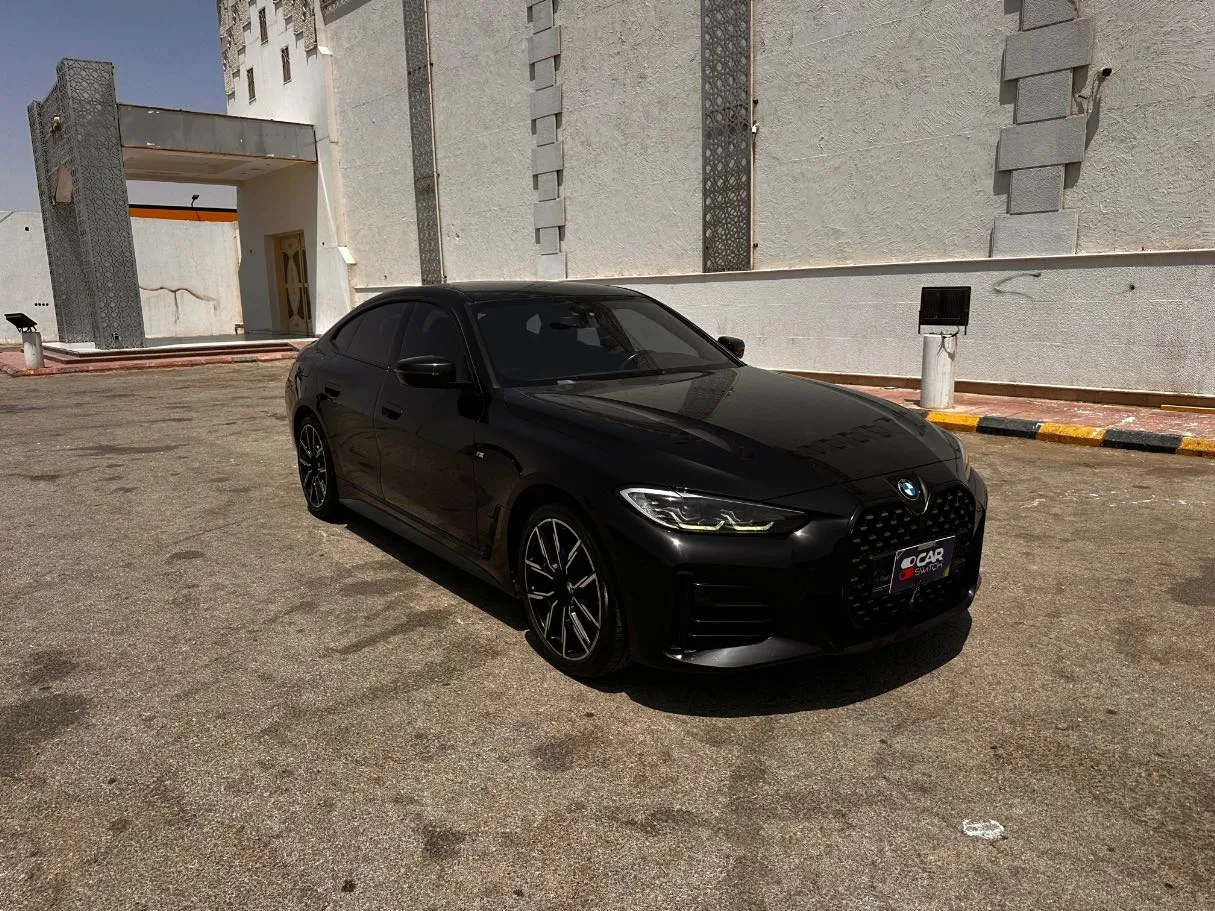Car image 3