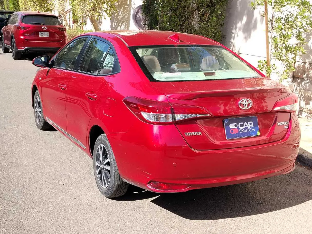 Car image 7