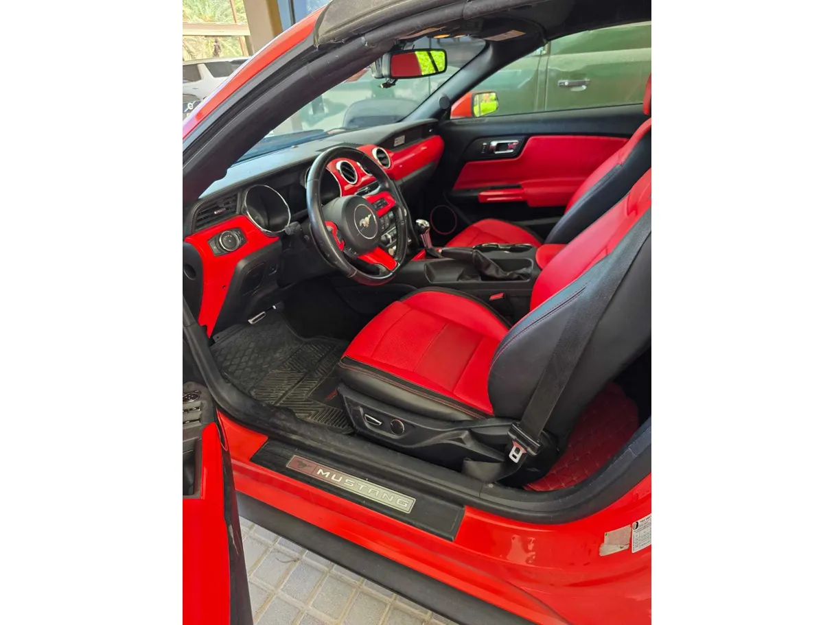 Car image 15
