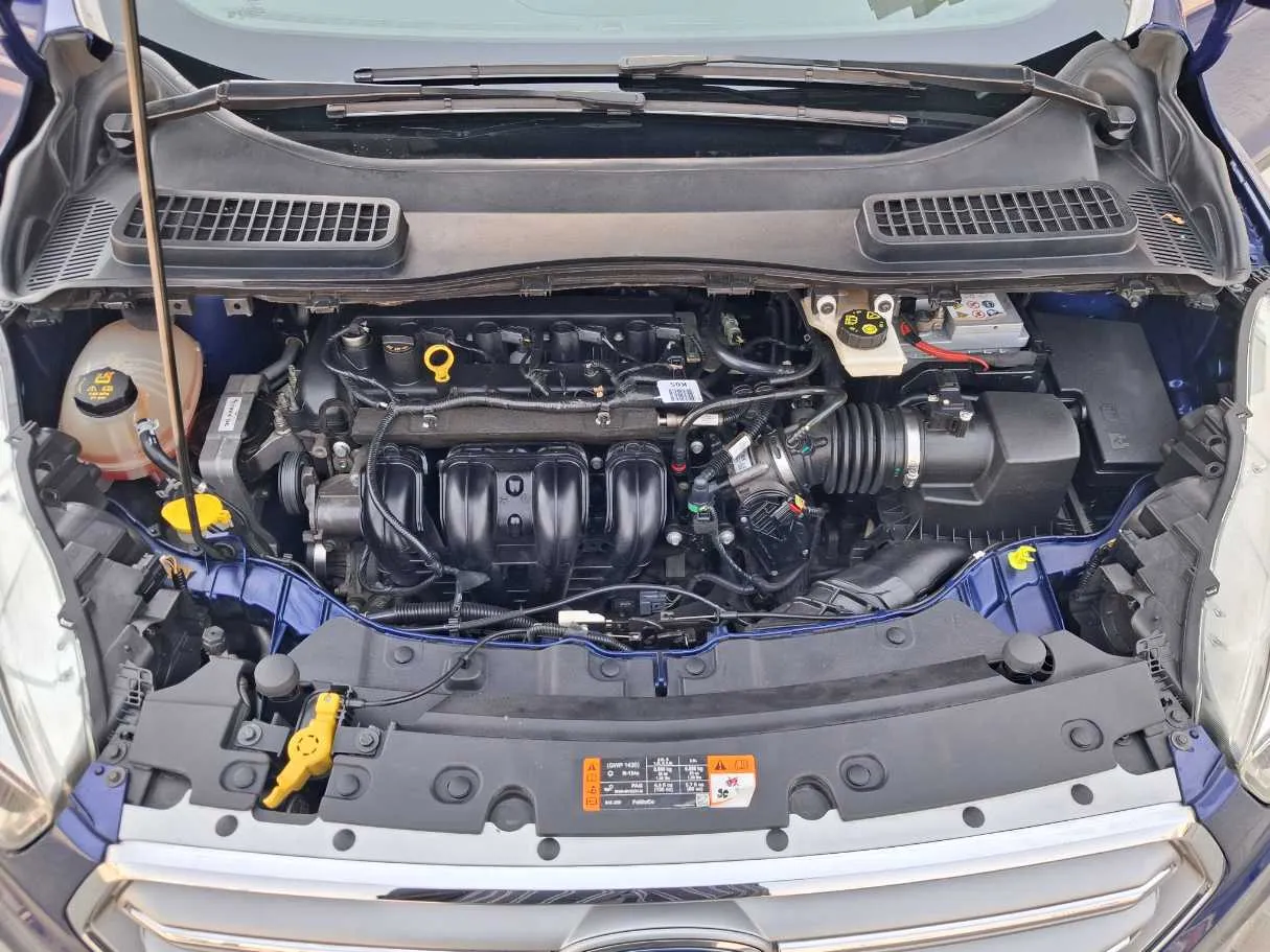 Car image 20