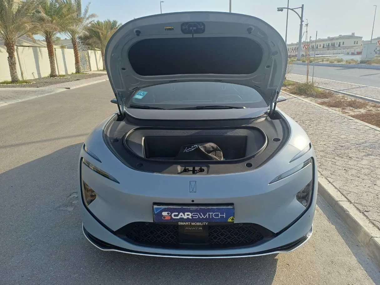 Car image 24
