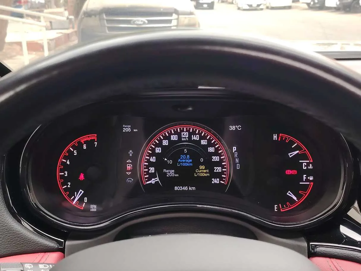 Car image 26
