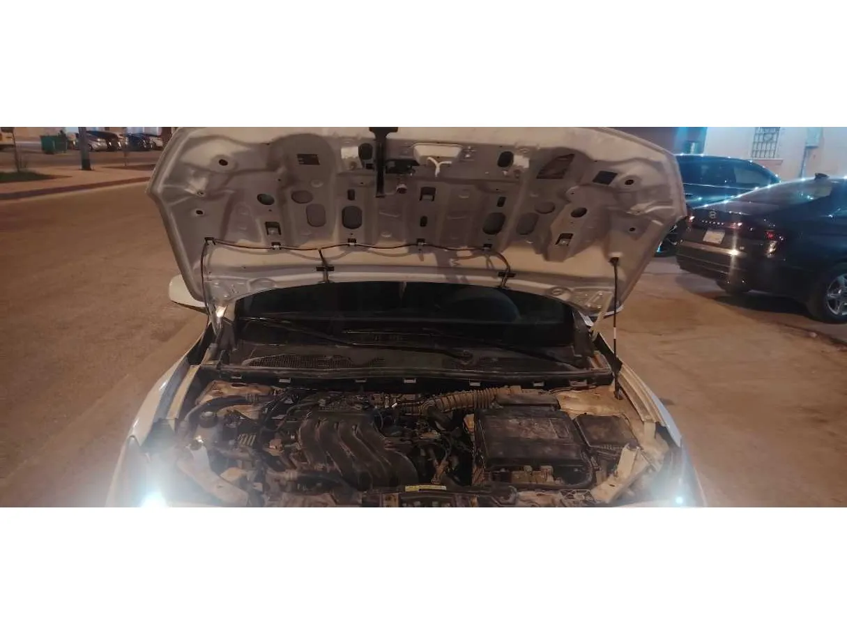Car image 21