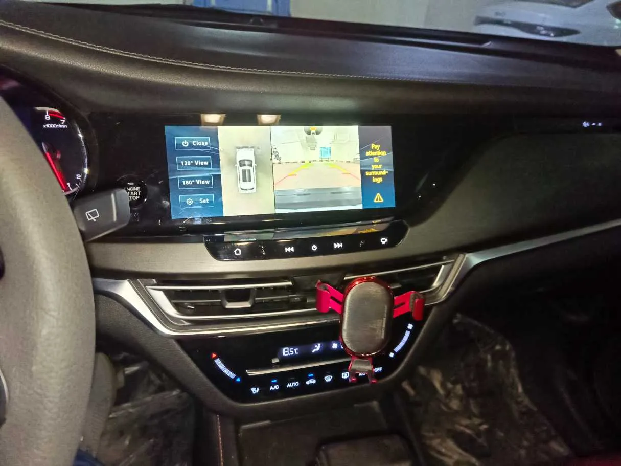 Car image 20