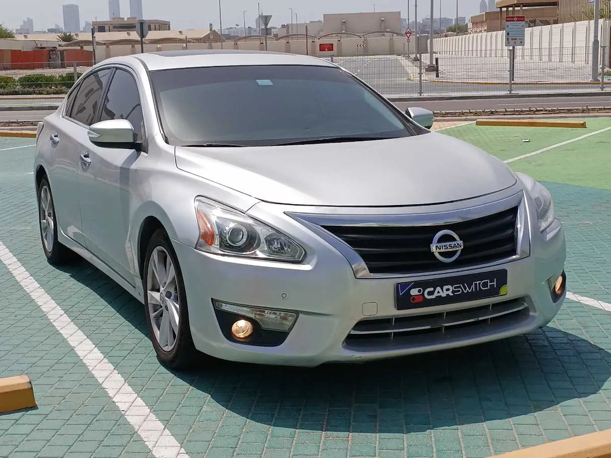 Car image 3