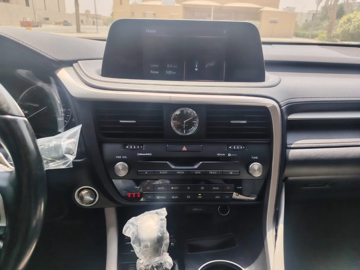 Car image 21