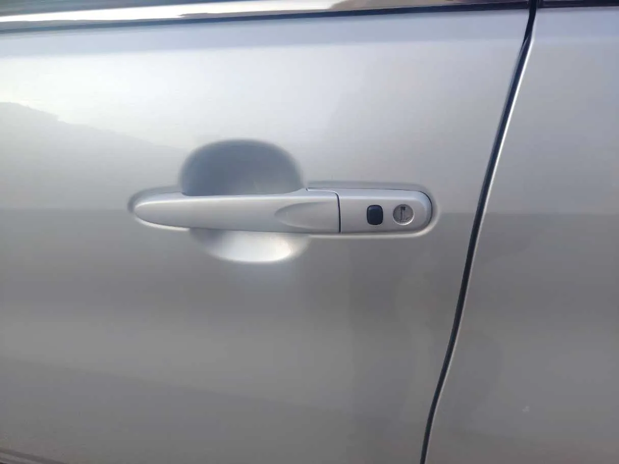 Car image 29