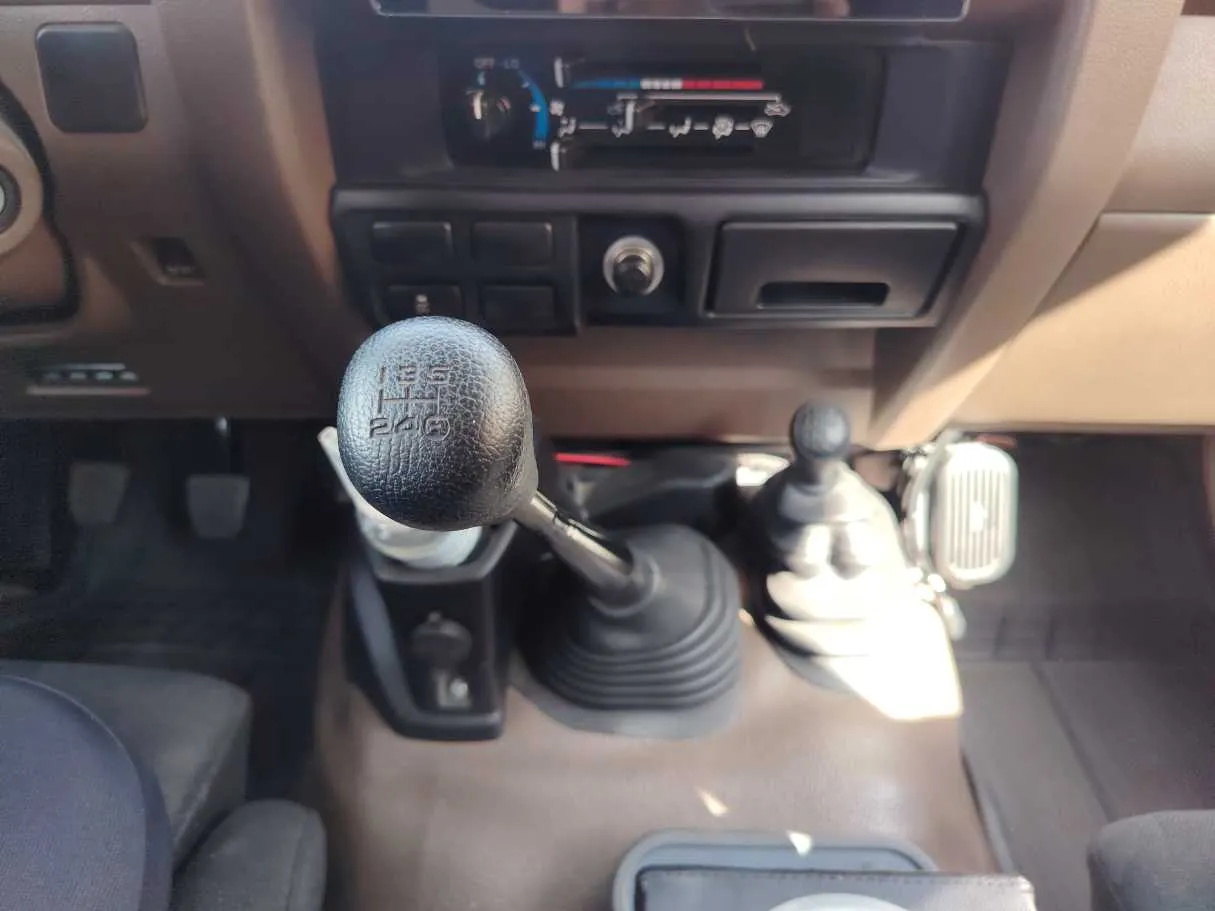 Car image 22