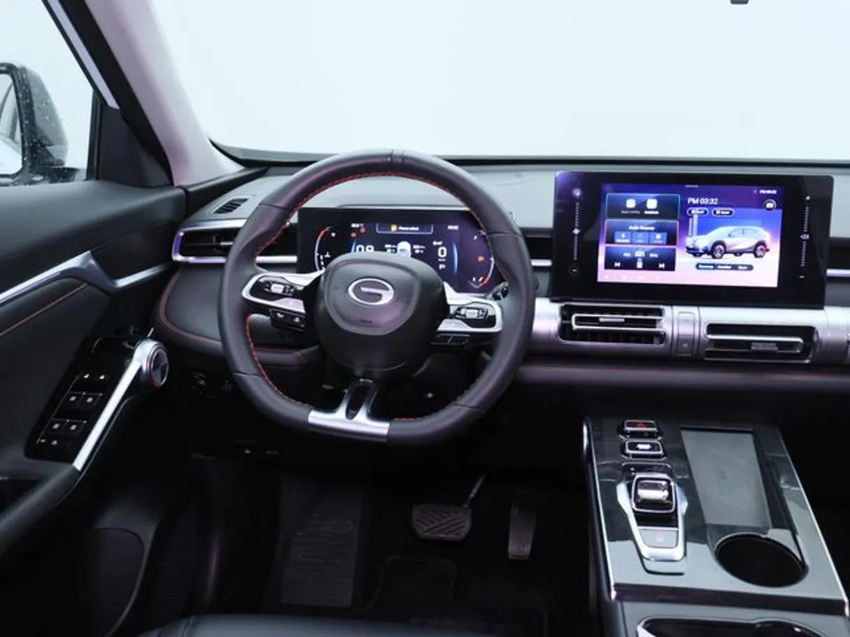 Car image 15